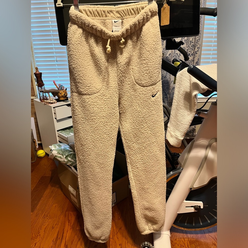 Nike fleece joggers